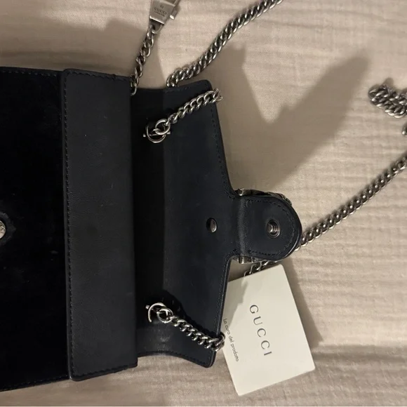 Elegant Black Gucci Dionysus Clutch - Picture 5 of 8